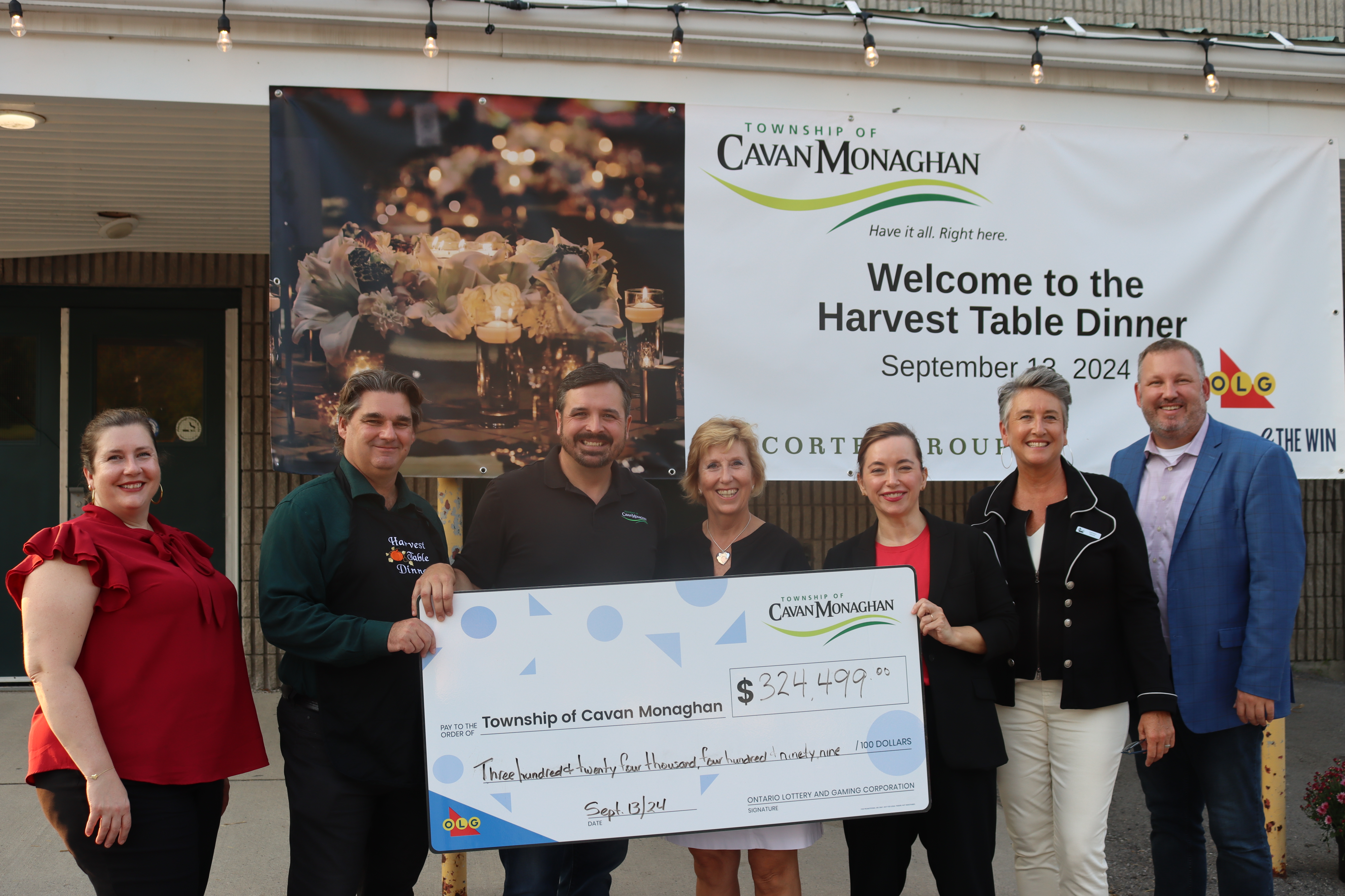 Photo of OLG Representative Karen Smiley, Cavan Monaghan Deputy Mayor Ryan Huntley, Mayor Matthew Graham, OLG Senior VP Michelle Eaton, Senior Manager Kathleen Devine and Regional VP of Great Canadian Entertainment Bryan Buchanan